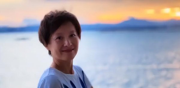 启天配资 徐露：嫌丈夫丑不生孩子，丈夫给她245万，生下女儿后如今怎样了